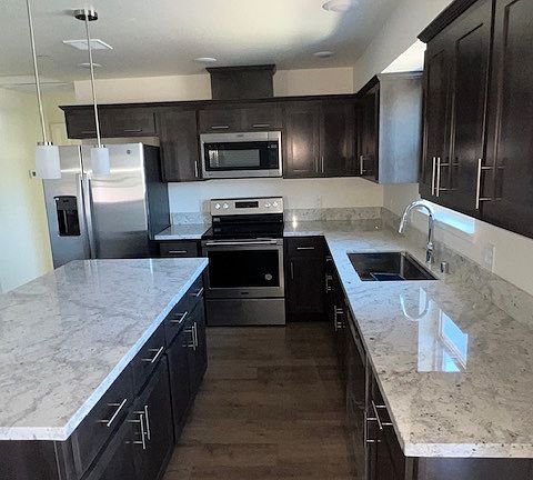 Model B with Dark Cabinets