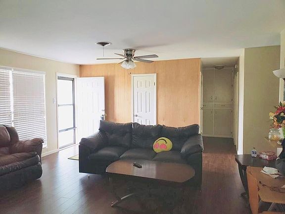 4th image of 2617 S 28th St