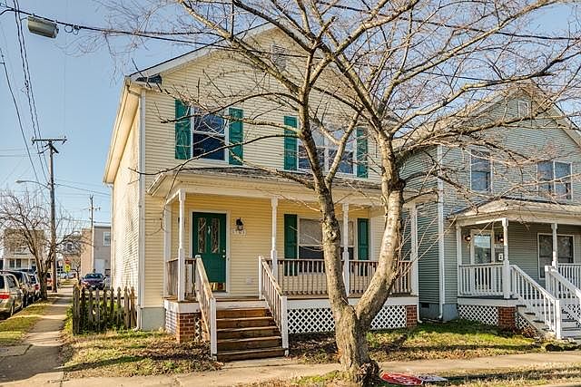 1st image of 1701 Moore St