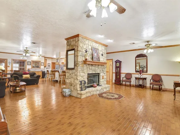 9310 S Business 6, Navasota, TX 77868