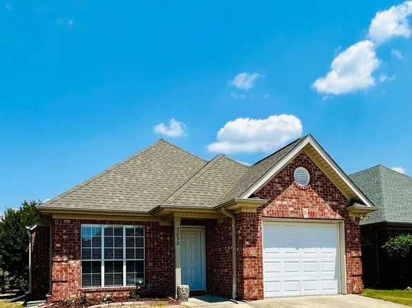 3093 Summit Dr, Fultondale, AL 35068