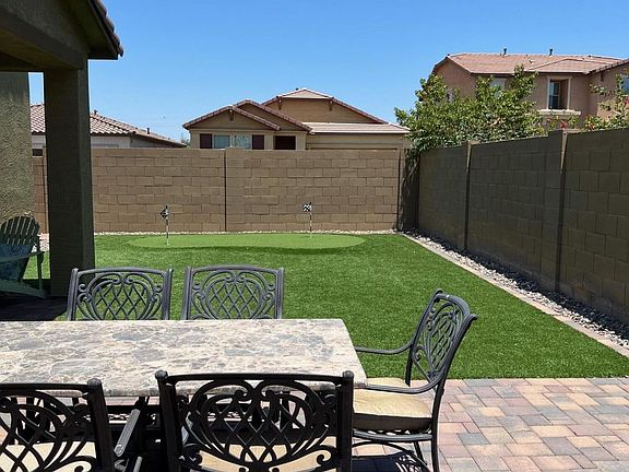 3rd image of 309 N Piedra