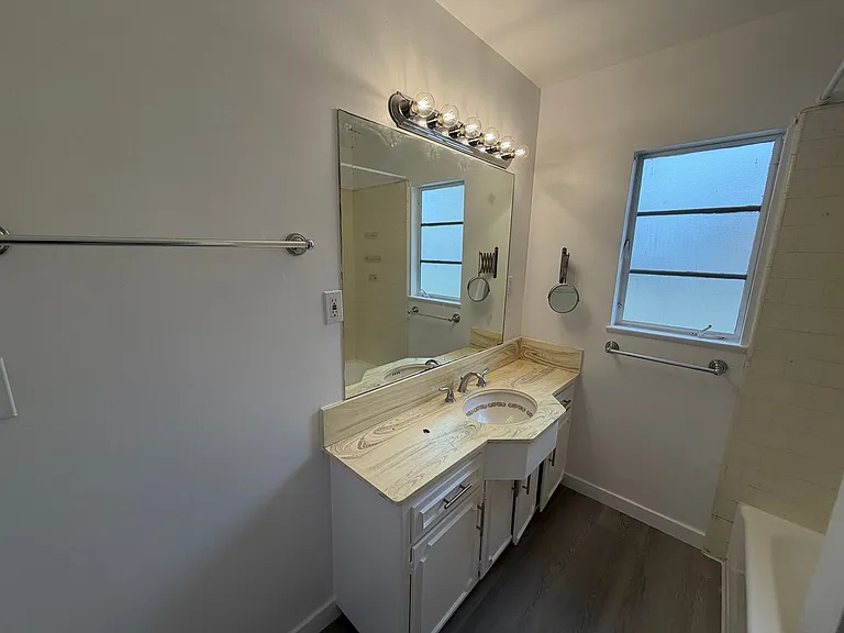 2221 Faust Ave — Photo 21