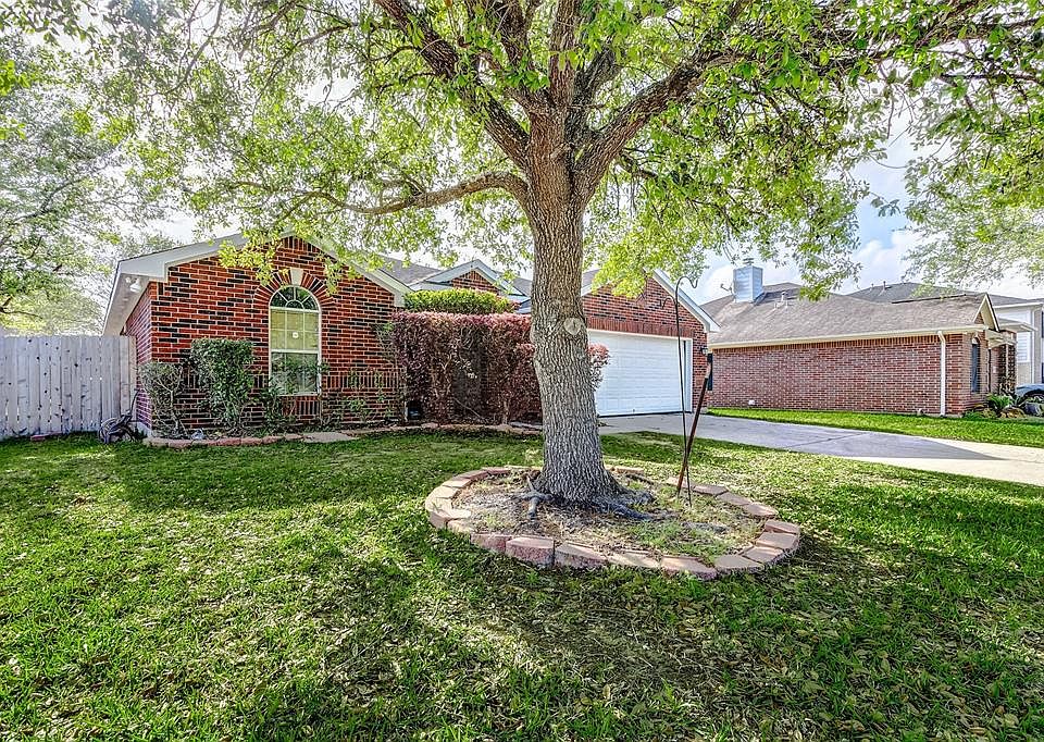 8011 Fox St, Baytown, TX 77523 MLS 13194889 Zillow