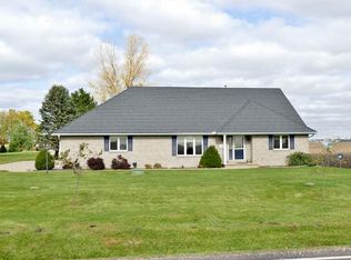 447 W Queenwood Rd, Morton, IL 61550