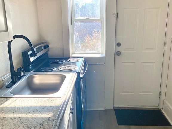 5th image of 234 Nicholas Ct #234