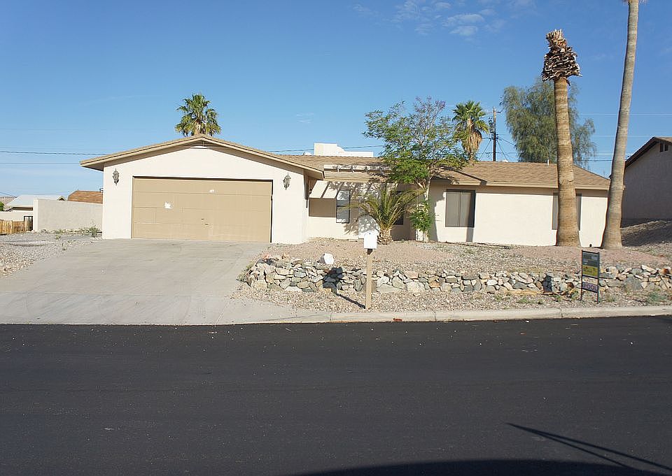 1st image of 2725 Diablo Dr