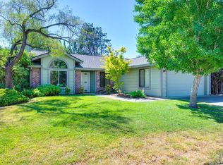 555 Countryside Dr, Vacaville, CA 95687