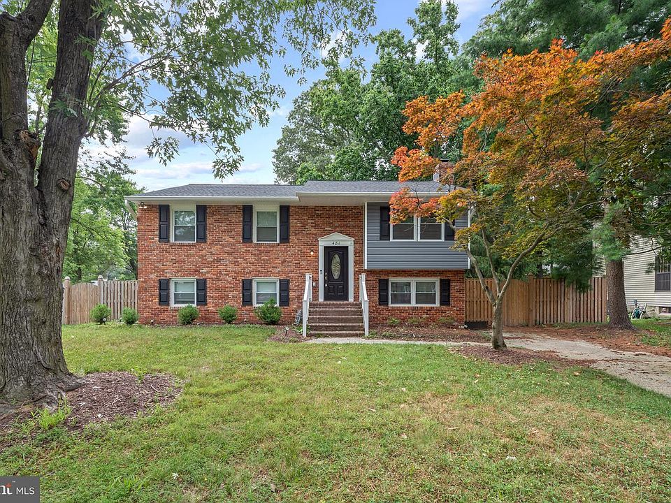 1st image of 481 Eastwood Ct