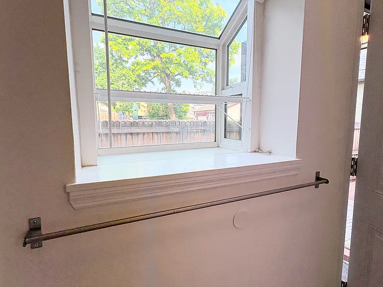 136 Inca St — Photo 5