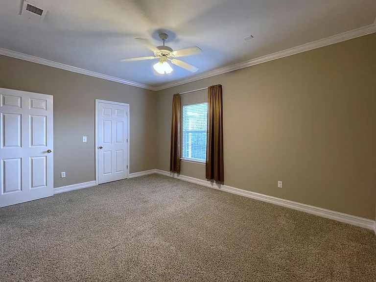 2868 Braddock Ct — Photo 9