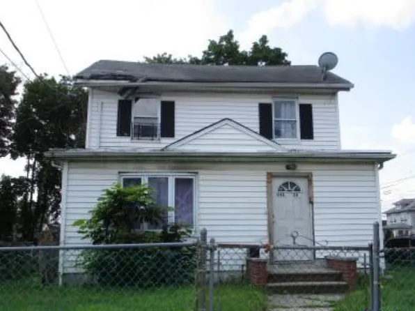 22002 133rd Ave, Springfield Gardens, NY 11413