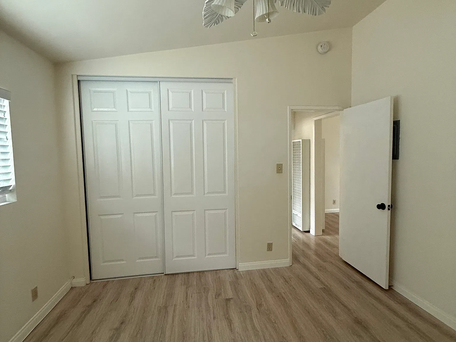 1 bed, 750 sqft, $2,400 — Photo 3