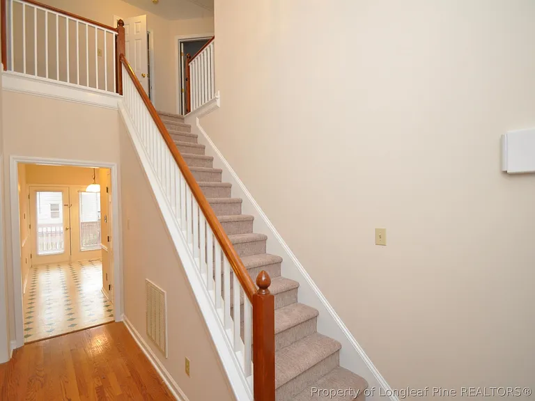 101 Bell Vista Dr — Photo 2