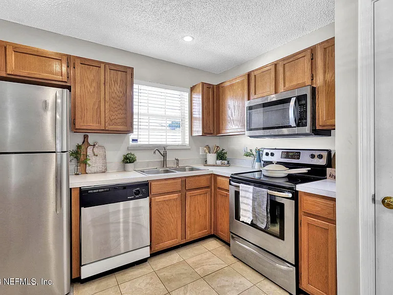12967 Canyon Creek Trl S — Photo 13