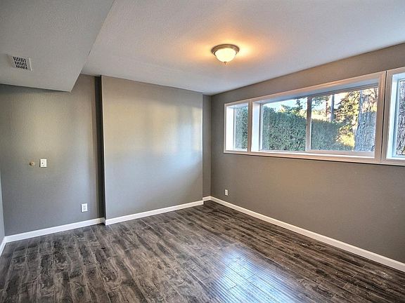 4th image of 14243 111th Ave NE #2