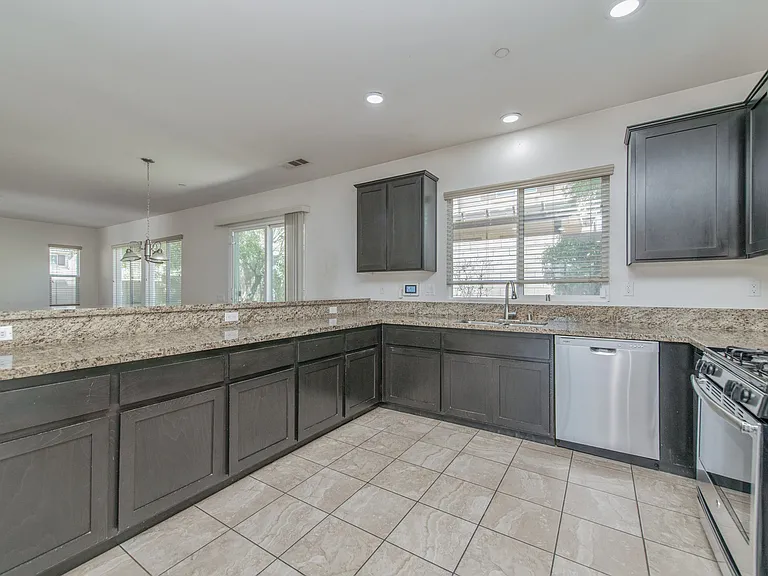 6954 Stanza Ct — Photo 7