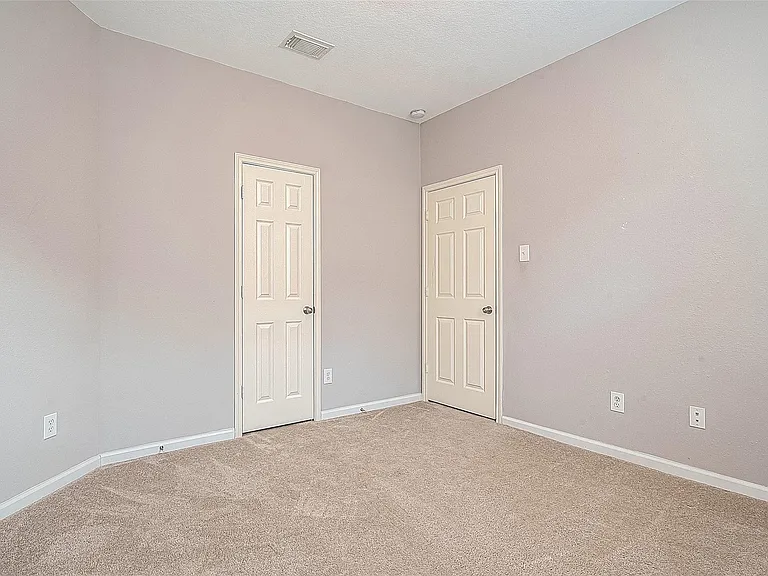 5203 Heatherdawn Ct — Photo 18