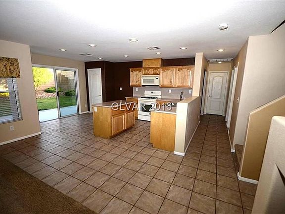 4th image of 4013 Baxter Peak St #0