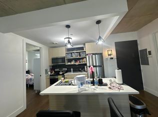 740 E 21st St #5B, Brooklyn, NY 11210
