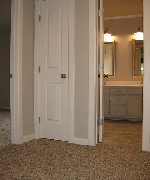 9224 S Hudson Ave — Photo 16
