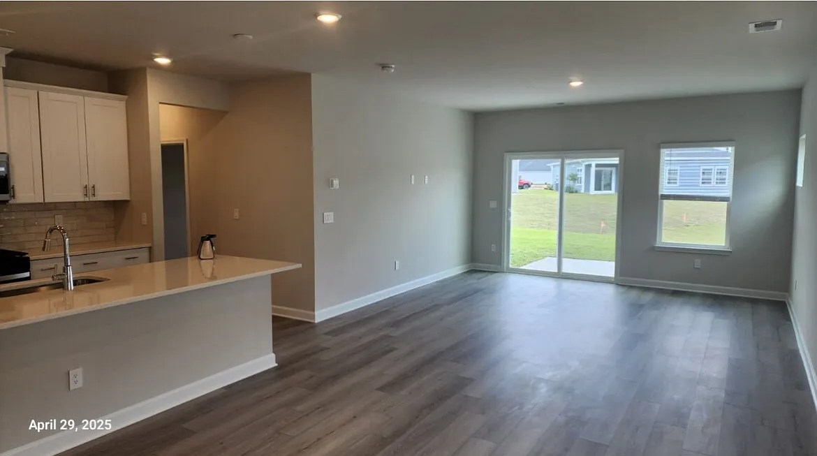 Building Photo - 5009 Riverton Ct