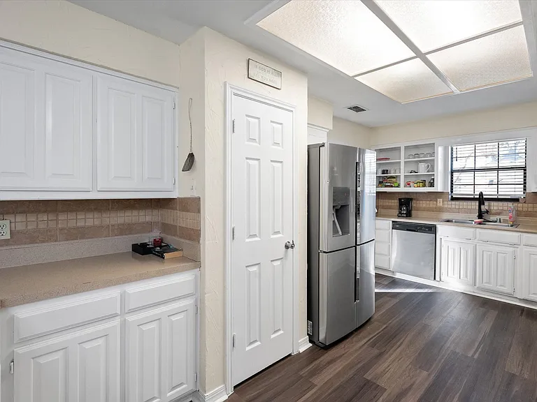 3309 Cedar Brook Ct — Photo 5