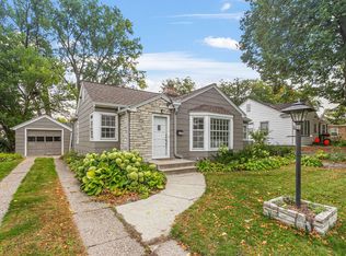 1790 Simpson St, Falcon Heights, MN 55113