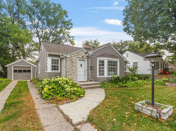 1790 Simpson St, Falcon Heights, MN 55113
