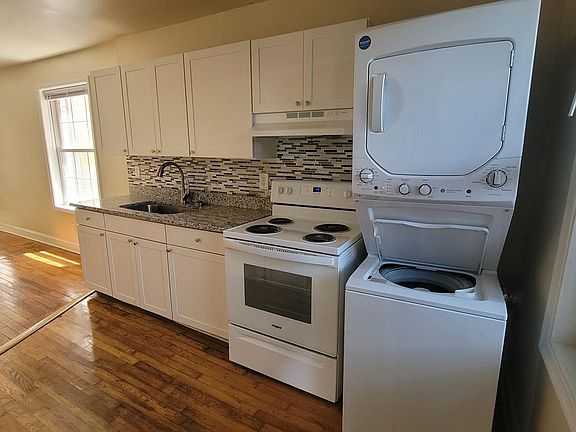 2nd image of 3210 Ellwood Ave APT A