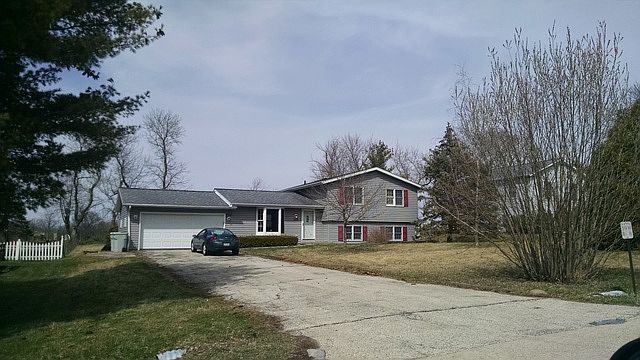 2nd image of 8679 Cambridge Rd