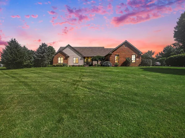 12240 Old Farm Ln, Grass Lake, MI 49240