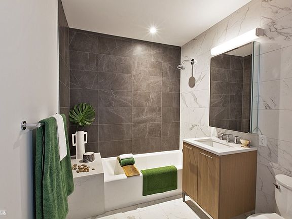 3rd image of 86 Fleet Pl APT 12L