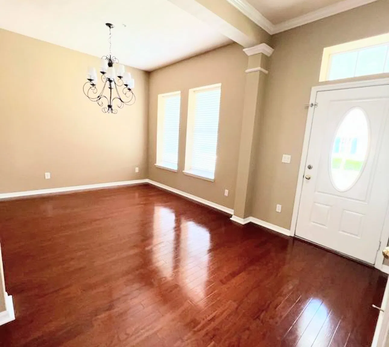 3 bed, 1447 sqft, $3,300 — Photo 4