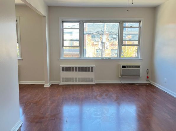 4010 102nd St