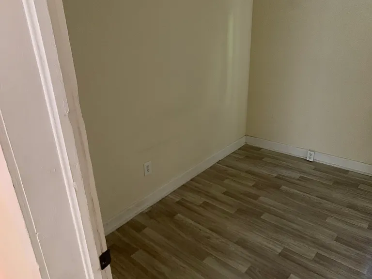 18 Bobo St — Photo 7