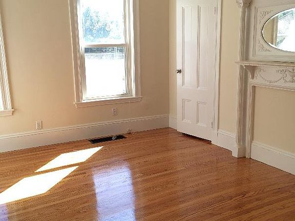 3rd image of 47 Dickens St #1V