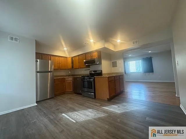 37 Judson St — Photo 5