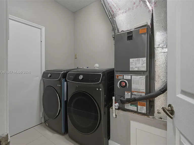 5285 NW 112th Ter — Photo 18