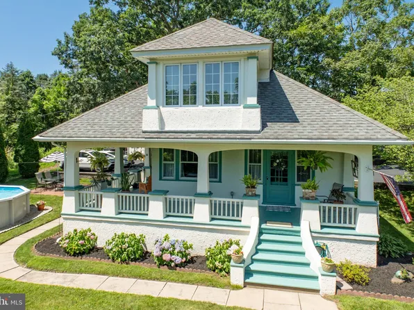 913 Gravel Pike, Schwenksville, PA 19473