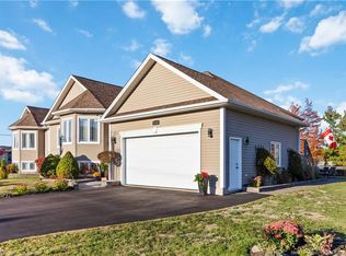 125 Oak Ridge Dr, Moncton, NB E1G 0N1