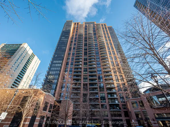 33 Sheppard Ave E #1909, Toronto, ON M2N 7K1
