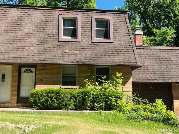 45 Nottingham Ln, Belleville, IL 62223