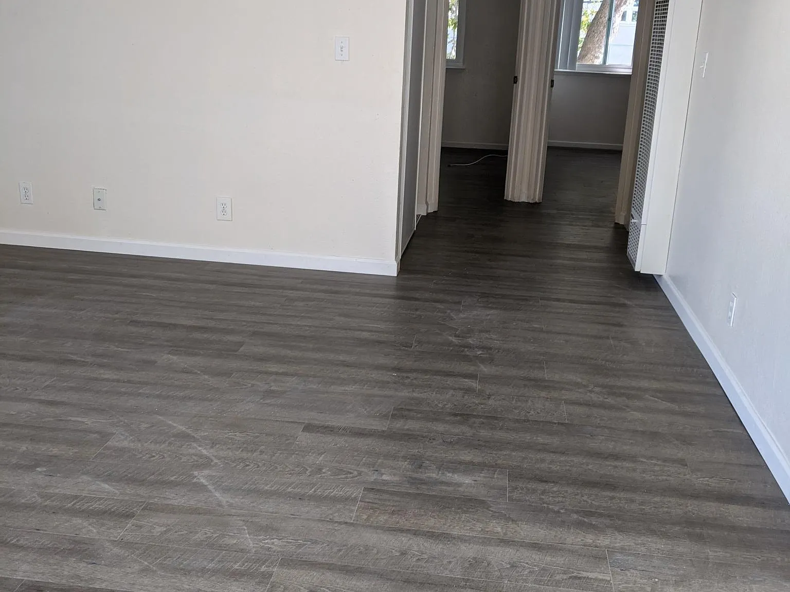 2119 Nevin Ave — Photo 4