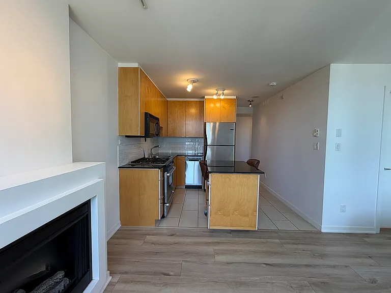 989 Beatty St #904 — Photo 9