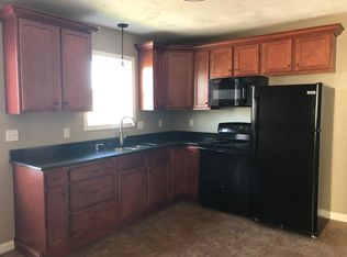 15 Lawton Avenue #Second Floor, Taunton, MA 02780