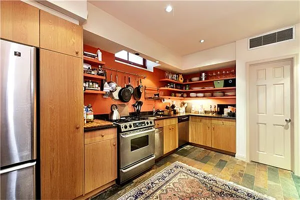 Rented by Metropolitan Res. Partners | media 27