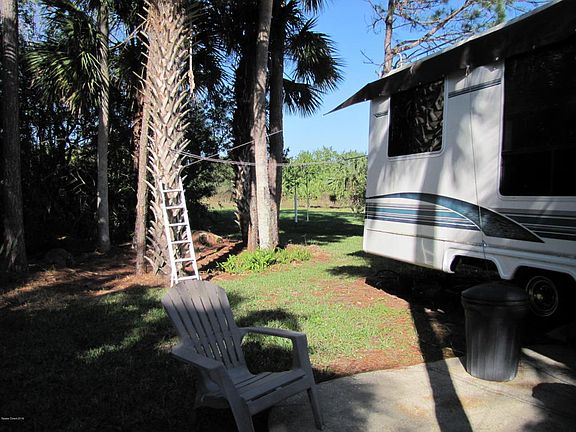 3rd image of 213 Plantation Dr #2335060051