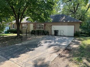 10615 E 32nd St S, Independence, MO 64052