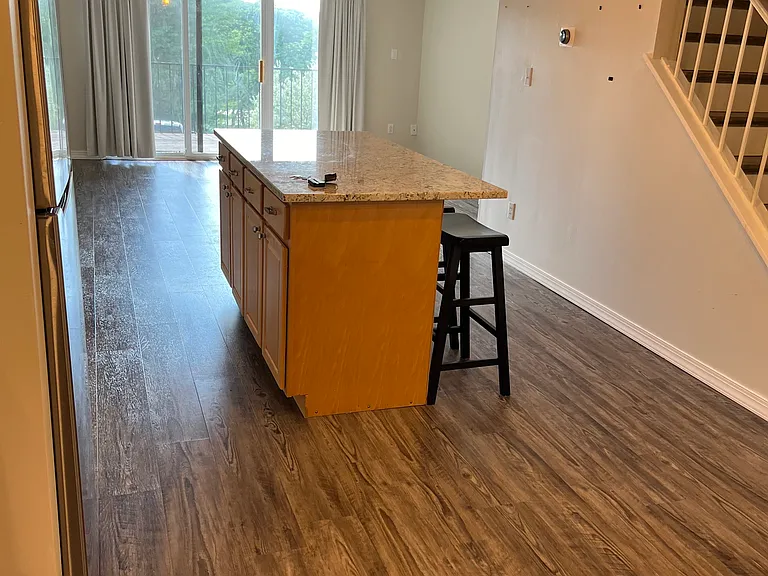 42 Chestnut Hls #42 — Photo 3